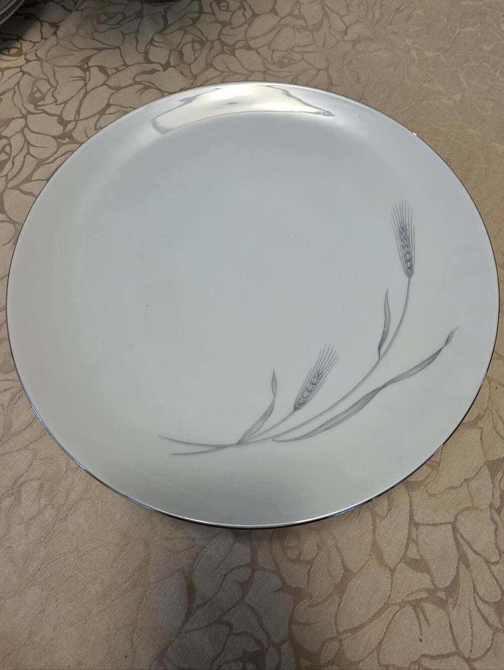 Vintage Silver Wheat 10 1/2" Dinner Plates Platinum Rim (Set of 2) Discont. EUC